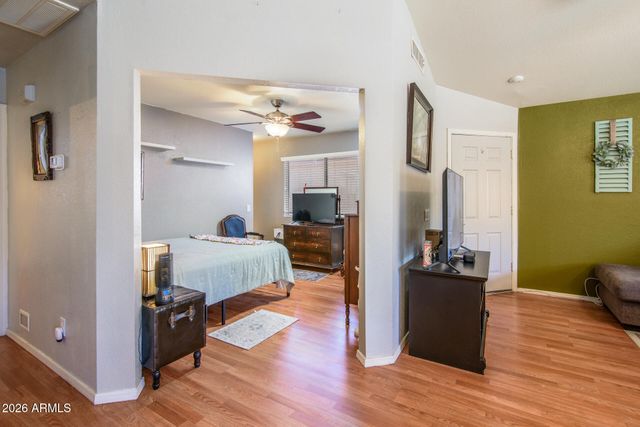 1697 E LINDRICK Drive, Chandler, AZ 85249