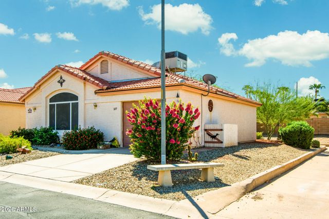 1697 E LINDRICK Drive, Chandler, AZ 85249