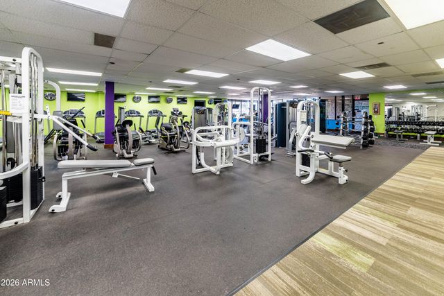 1697 E LINDRICK Drive, Chandler, AZ 85249