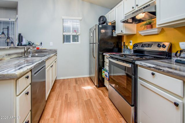 1697 E LINDRICK Drive, Chandler, AZ 85249