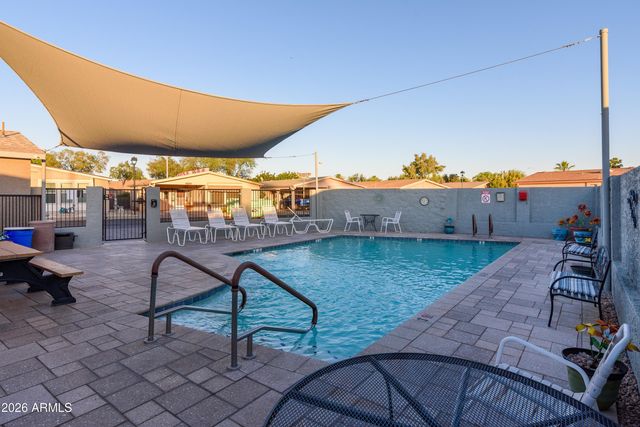 1697 E LINDRICK Drive, Chandler, AZ 85249