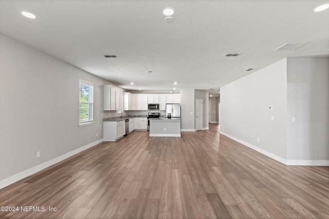 4570 CREEKSIDE BLUFF Street, Jacksonville, FL 32226