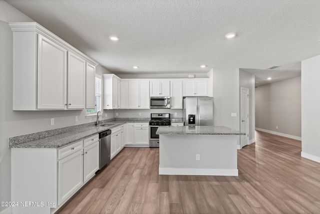 4570 CREEKSIDE BLUFF Street, Jacksonville, FL 32226