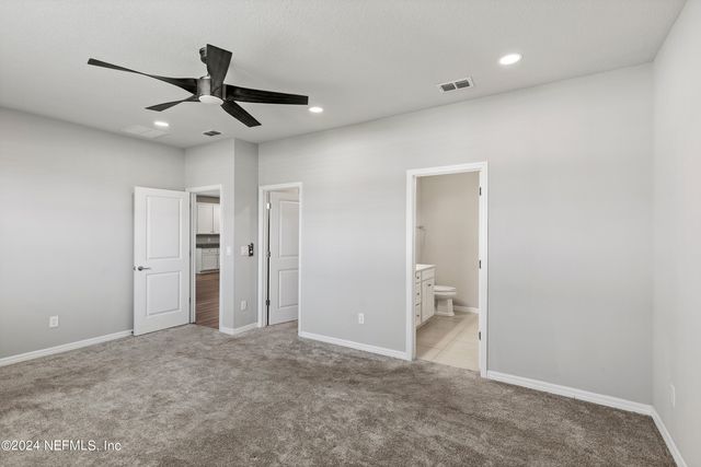 4570 CREEKSIDE BLUFF Street, Jacksonville, FL 32226