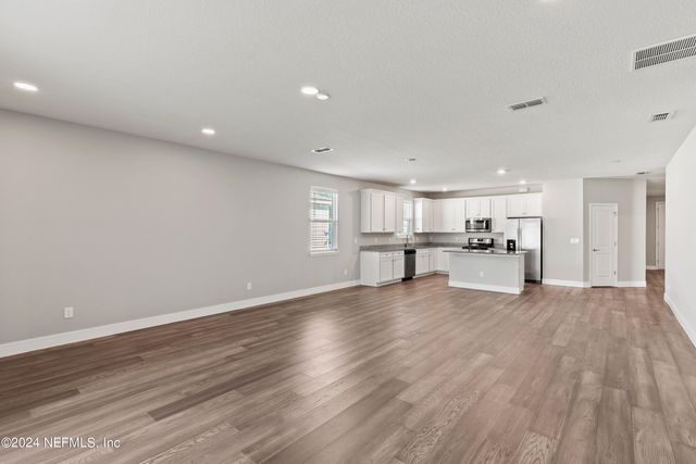 4570 CREEKSIDE BLUFF Street, Jacksonville, FL 32226