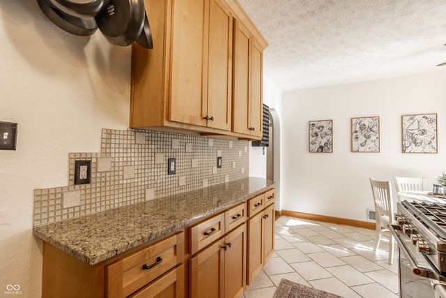 6457 Broadway Street, Indianapolis, IN 46220