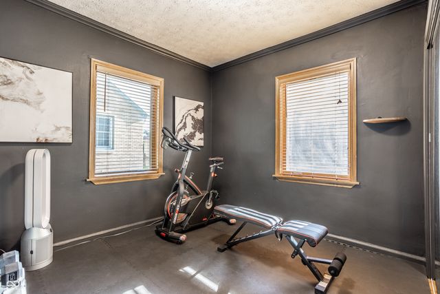 6457 Broadway Street, Indianapolis, IN 46220