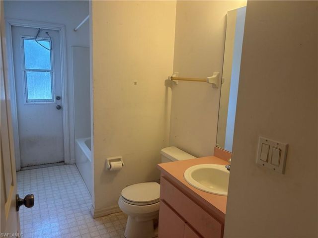 306 SW 29th ST, Cape Coral, FL 33914