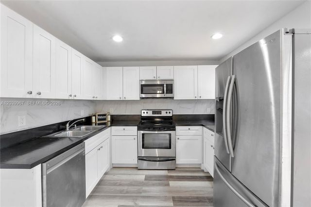 9836 NW 2nd Court, Plantation, FL 33324