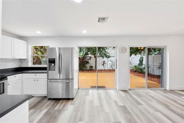 9836 NW 2nd Court, Plantation, FL 33324