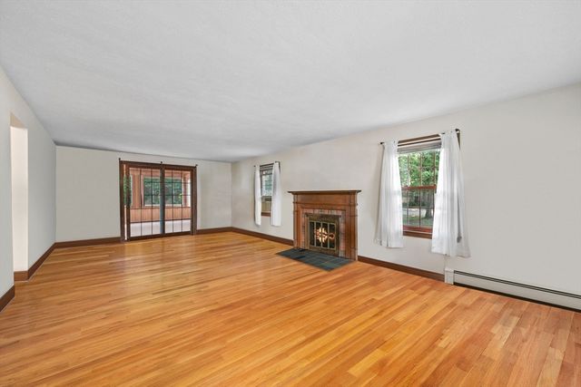 18 Heritage Lane, Lynnfield, MA 01940