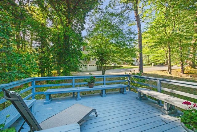 18 Heritage Lane, Lynnfield, MA 01940