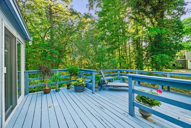 18 Heritage Lane, Lynnfield, MA 01940