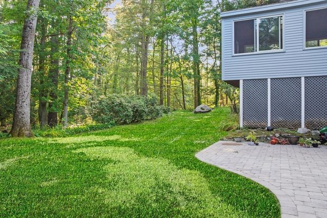 18 Heritage Lane, Lynnfield, MA 01940
