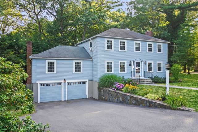 18 Heritage Lane, Lynnfield, MA 01940