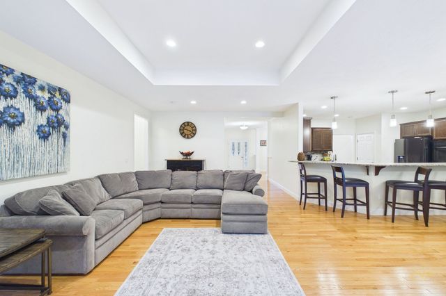 7 Cameron's Way, Freetown, MA 02717