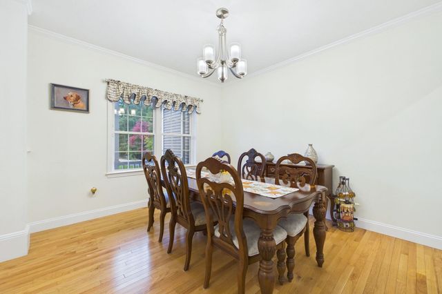 7 Cameron's Way, Freetown, MA 02717