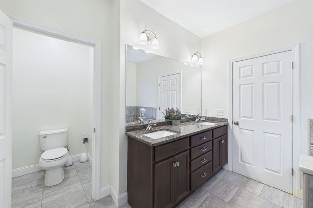 7 Cameron's Way, Freetown, MA 02717