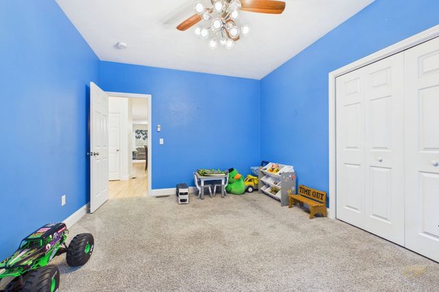 7 Cameron's Way, Freetown, MA 02717