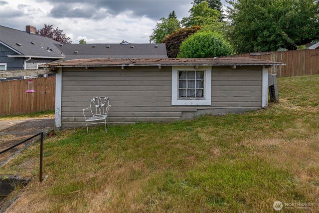 5806 Commercial Avenue, Everett, WA 98203