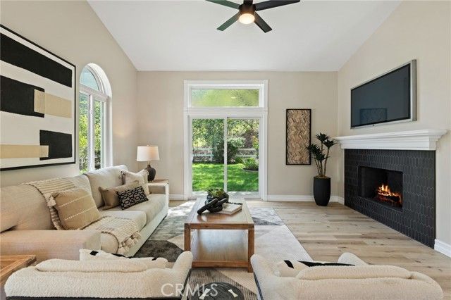 44240 La Cruz Drive, Temecula, CA 92590