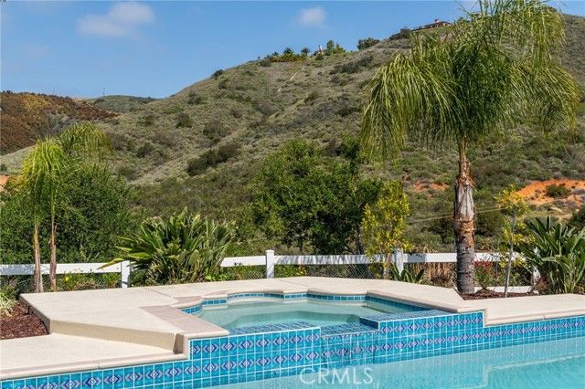 44240 La Cruz Drive, Temecula, CA 92590