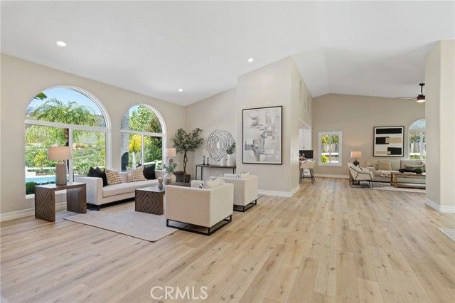 44240 La Cruz Drive, Temecula, CA 92590