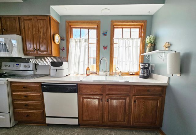 952 Ottawa Avenue, West Saint Paul, MN 55118