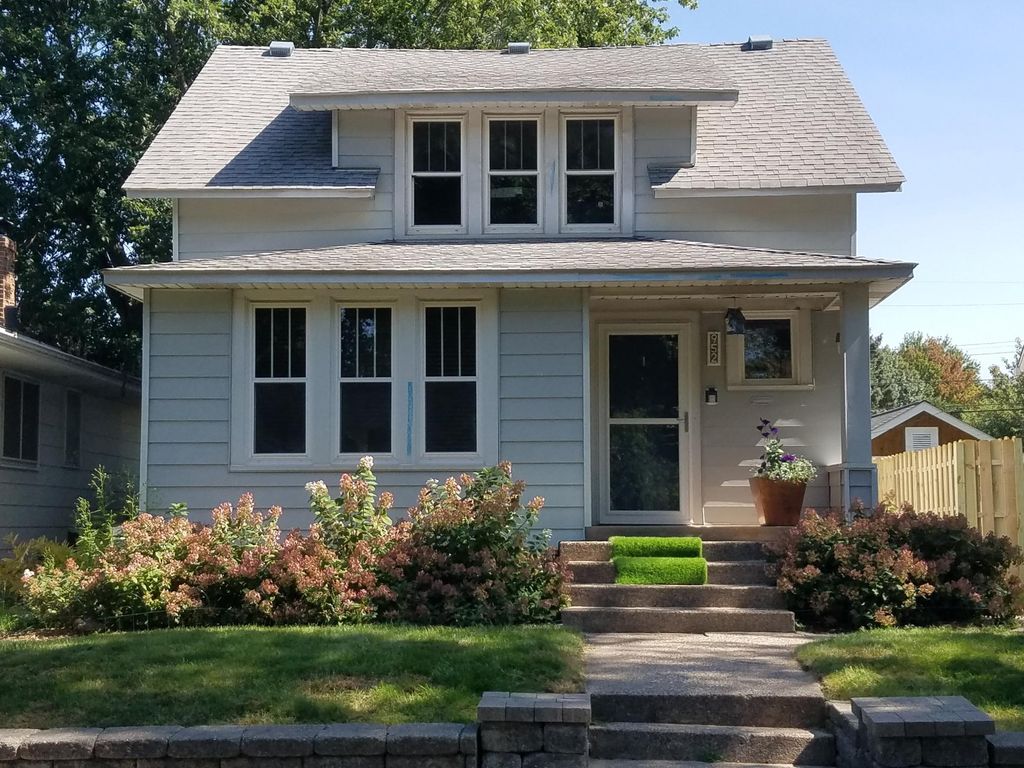 952 Ottawa Avenue, West Saint Paul, MN 55118