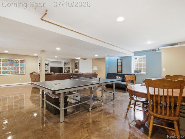 49294 Stanton Court, Canton Charter Township, MI 48188