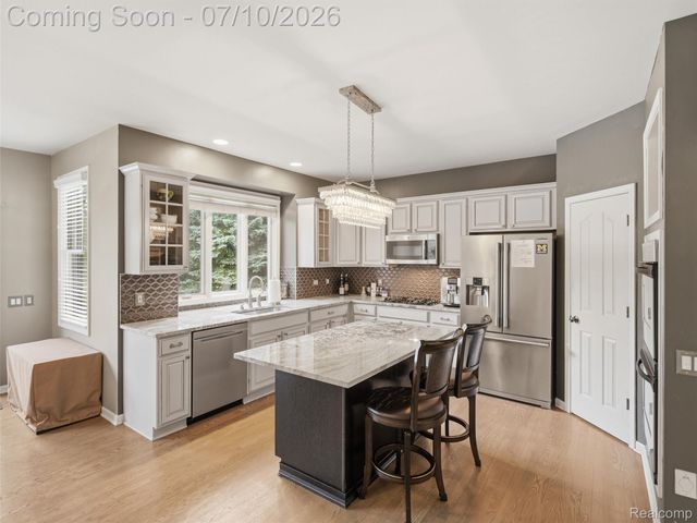49294 Stanton Court, Canton Charter Township, MI 48188