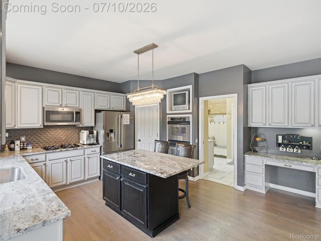 49294 Stanton Court, Canton Charter Township, MI 48188