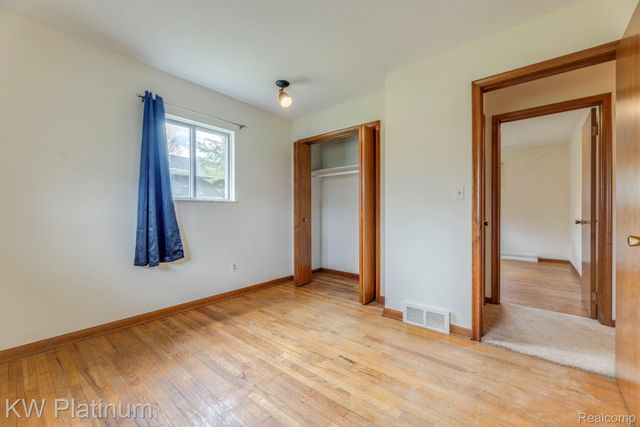 206 E Park Street, Capac Village, MI 48014