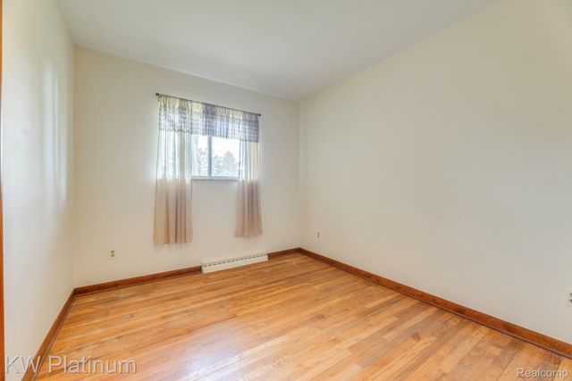 206 E Park Street, Capac Village, MI 48014