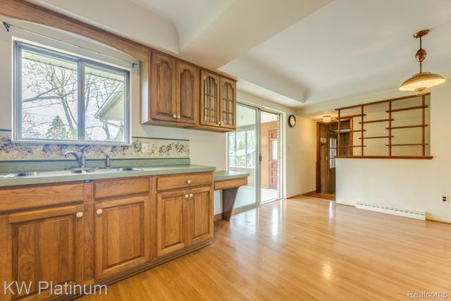 206 E Park Street, Capac Village, MI 48014