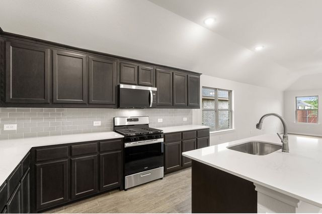 2841 Hay Lane, Midlothian, TX 76065