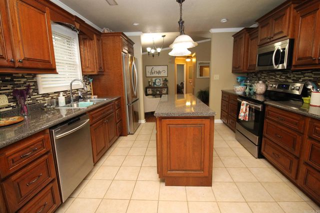 1413 Asa St, Paragould, AR 72450