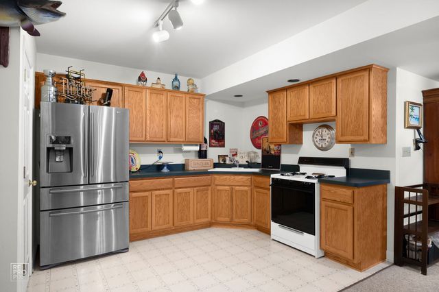 501 Wedgewood Court, Hinsdale, IL 60521