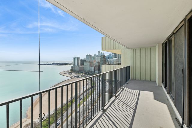 1212 N Lake Shore Drive 28CS, Chicago, IL 60610