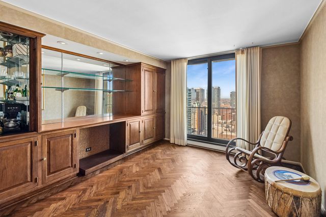 1212 N Lake Shore Drive 28CS, Chicago, IL 60610