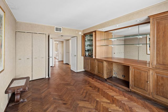 1212 N Lake Shore Drive 28CS, Chicago, IL 60610