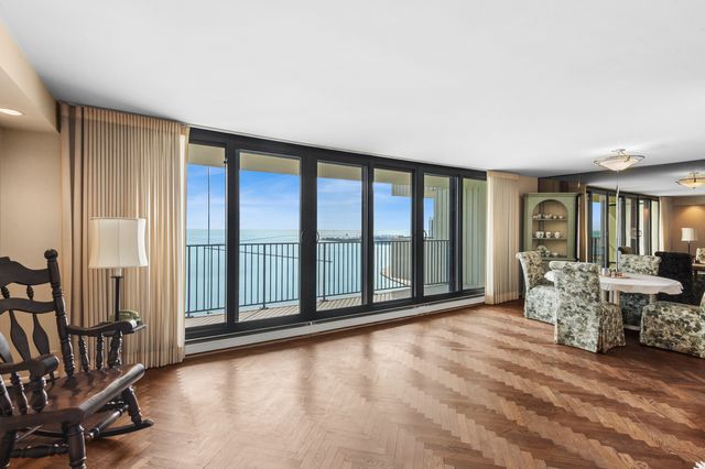 1212 N Lake Shore Drive 28CS, Chicago, IL 60610