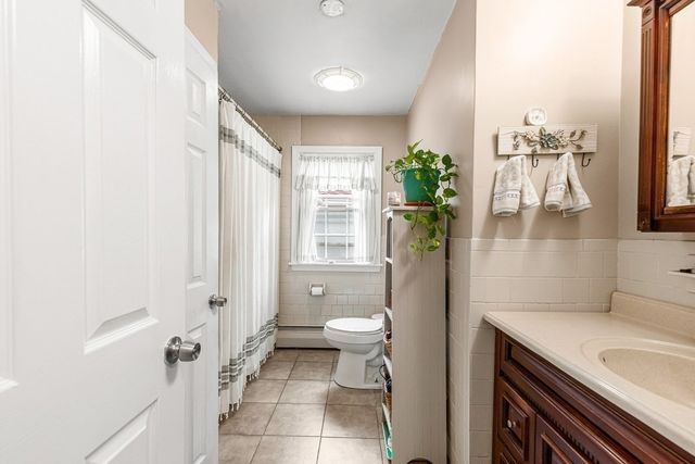 55 St Laurent, Seekonk, MA 02771