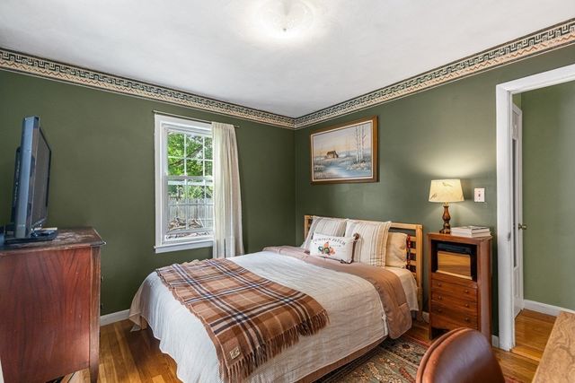 55 St Laurent, Seekonk, MA 02771