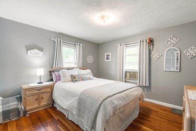 55 St Laurent, Seekonk, MA 02771