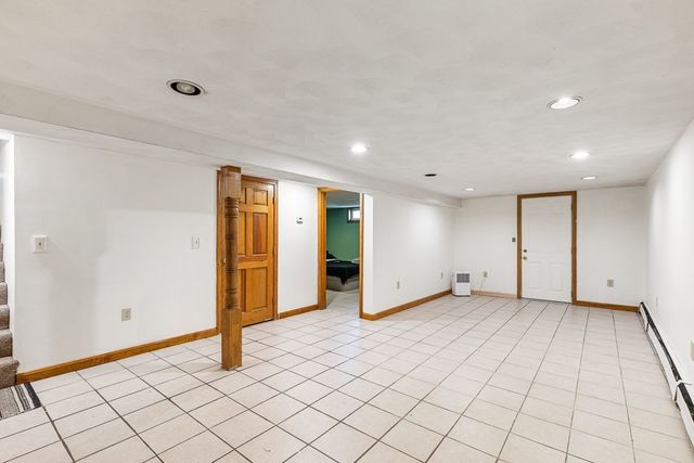 55 St Laurent, Seekonk, MA 02771