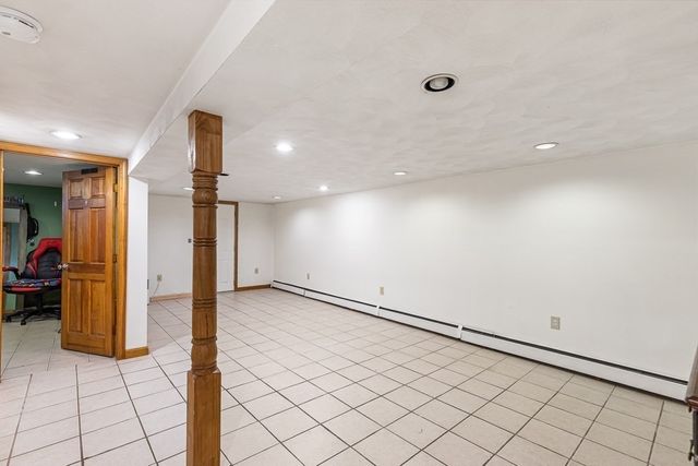 55 St Laurent, Seekonk, MA 02771