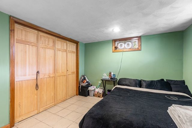 55 St Laurent, Seekonk, MA 02771
