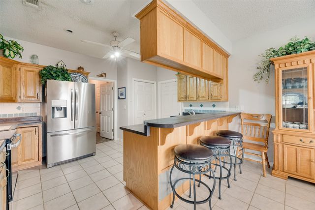 1219 Kiowa Drive E, Gainesville, TX 76240
