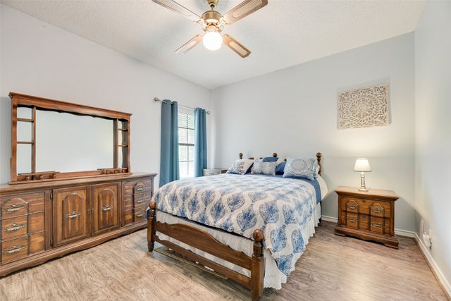 1219 Kiowa Drive E, Gainesville, TX 76240